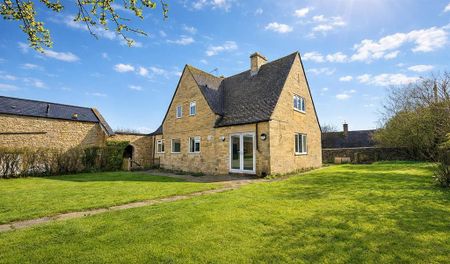 3 bedroom detached house to rent - Photo 5