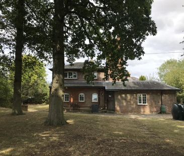 3 bedroom detached house to rent - Photo 4