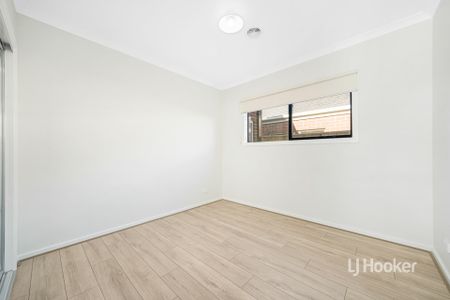 9 Fabius Way, Manor Lakes VIC, Belconnen - Photo 4