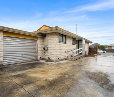 Sunny and Superb - Photo 6