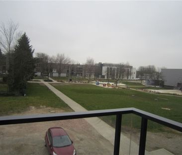 Appartement met 2 slaapkamers, terras, lift, parkeergarage! - Photo 1