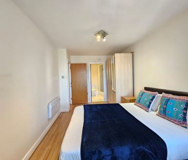 2 Bed Flat, Central House, E15 - Photo 4