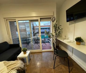 Calle de Sambara, Madrid, Community of Madrid 28027 - Photo 2