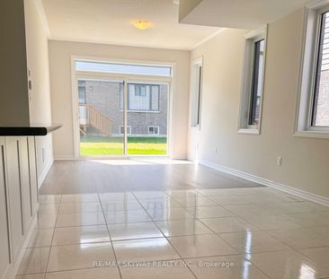 For Lease - 5 Bannister Road Unit# A, Barrie, Ontario - Photo 2