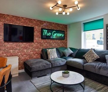 1 bedroom in a flat share to rent - Photo 1