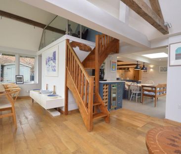 5 bedroom cottage to rent - Photo 1