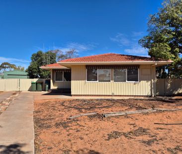 28 Kirwan Crescent Port Augusta - Photo 4