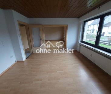 Großzügige 4-Zimmer-Wohnung mit Balkon und Einbauküche – ruhige Lage - Photo 2