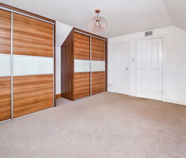 Stirling Road, Kilsyth, Glasgow - Photo 6