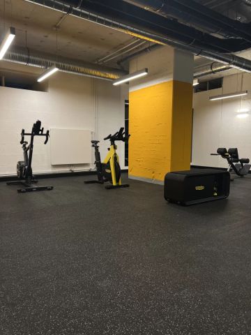 Serviced Apartment - Wohnen mit Balkon in den grünen Kurpark - inkl. Heizung, WW, Internet und Fitnessraum. - Photo 4