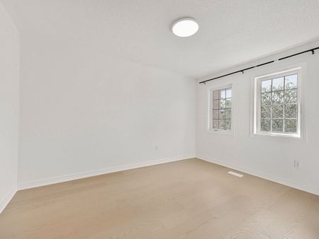 For Lease - 43 Cathmar Drive, Markham, Ontario - Photo 2