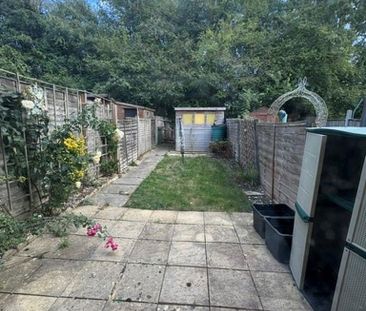 2 bedroom property to rent - Photo 2