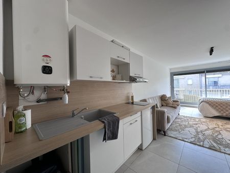 Location Appartement 1 pièce 30m² MONTPELLIER 34000 - Photo 3