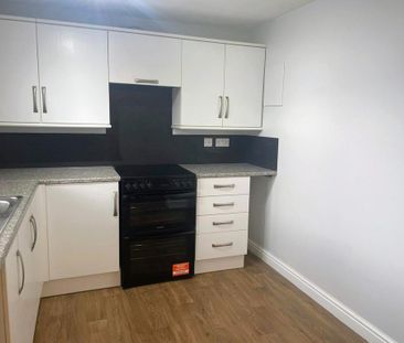 1 bedroom ground floor flat to rent - Photo 3