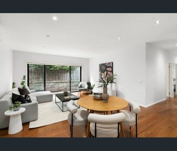 Spacious & Stylish - Photo 3