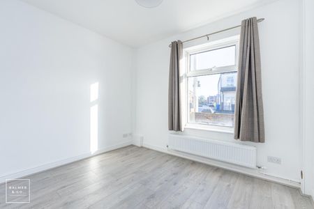 Leigh Road, Leigh, WN7 - Photo 5