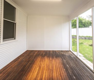 Family sized 3-bedroom home right near the beach in Nelson Bay! - Photo 1