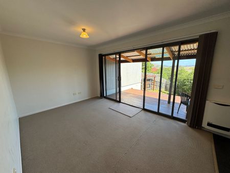 4/5 Northsun Place, Midway Point, TAS 7171 - Photo 4