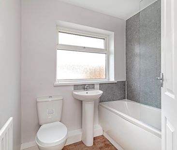 3 Bed Semi-Detached House, Clifton Crescent, S9 - Photo 6