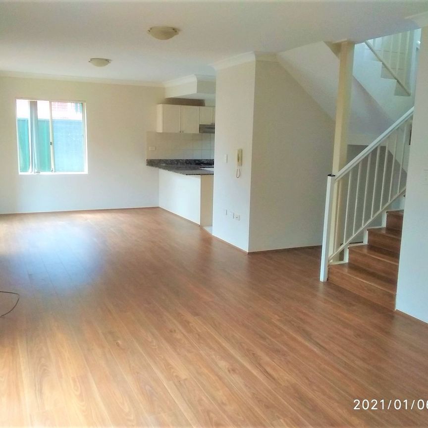 Peaceful & Private Townhouse - Photo 1