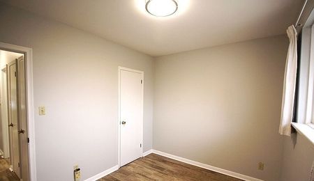 For Lease - 28 Reno Drive Unit# Main, Toronto, Ontario - Photo 4