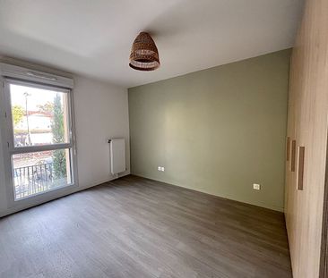 Location Appartement 2 pièces 39m² - Photo 4