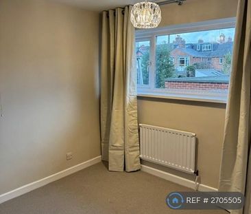 3 bedroom end of terrace house to rent - Photo 3