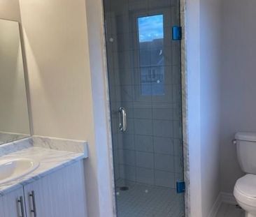 For Lease - 6 Mockingbird Lane, Hamilton, Ontario - Photo 4