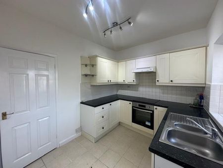 2 bedroom terraced house to rent - Photo 3
