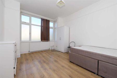 5 bedroom semi-detached house to rent - Photo 4