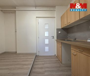 Pronájem bytu 2+1 72 m² - Photo 2