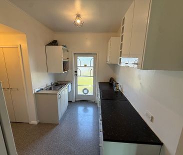 Ready to move in -Epuni Two Bedroom Furnished Home - Photo 2