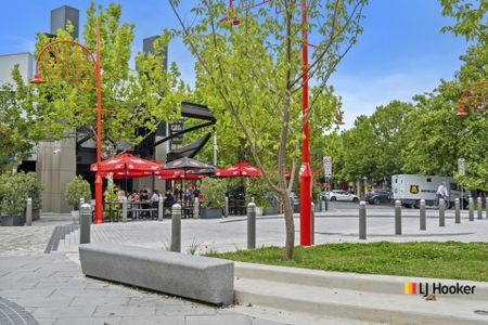 2 Bed Apartment in Sought After Malabar Complex - Photo 4