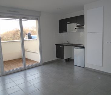 Location Appartement 1 pièce 28m² ST ANDRE DE CUBZAC 33240 - Photo 1
