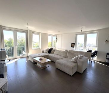 Appartement te huur in Kortrijk - Photo 2