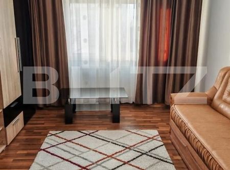 Apartament cu 2 camere, decomandat, etaj 2, centrala, 1 Mai-Dunarea - Fotografie 2