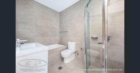 Modern 2 Bedroom Apartment - Photo 5