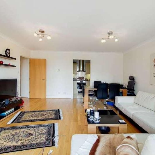 Boardwalk Place, Canary Wharf, E14 - Photo 1