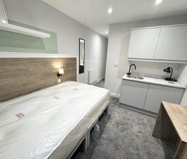 1 bedroom in a house share to rent - Photo 3