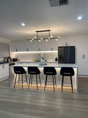 Sunshine North - Photo 1