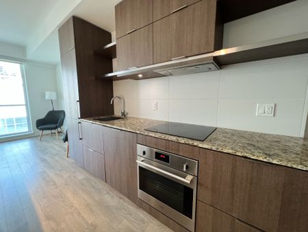 For Lease - 197 Yonge Street Unit# 2406, Toronto, Ontario - Photo 5