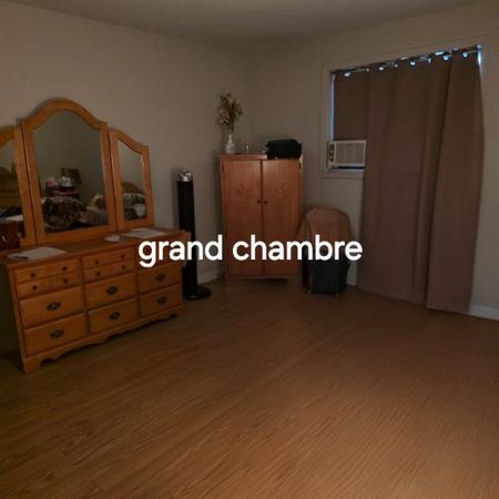 logement 5 1/2 à louer - Photo 4