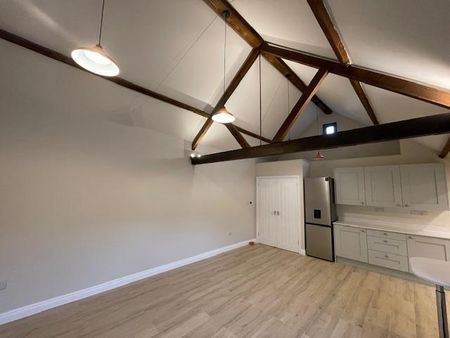 2 bedroom barn conversion to rent - Photo 5