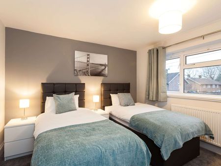 The Birches Room 1 - Photo 2