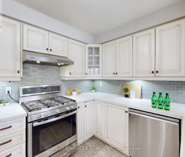 1012 GORDON HEIGHTS - Photo 2