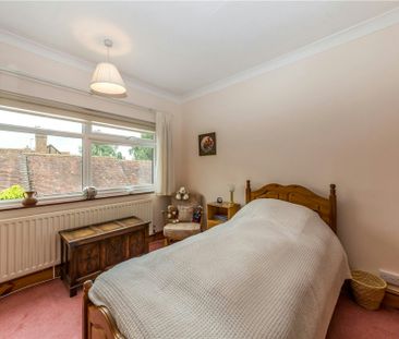 The Park, Redbourn, St. Albans, AL3 7LR - Photo 4