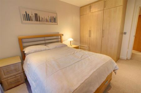 2 bedroom apartment to rent - Photo 2