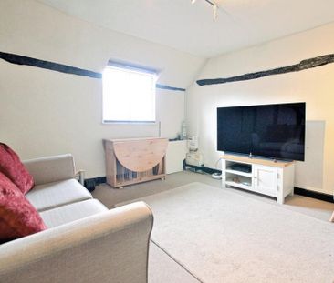 2 bedroom maisonette to rent - Photo 4