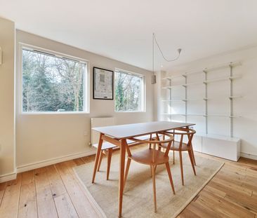 Flat to rent - Seren Park Gardens, London, SE3 - Photo 4