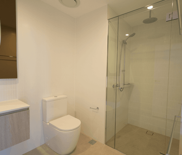 805/180 Marine Parade, Labrador, Qld 4215 - Photo 4 | Rentumo